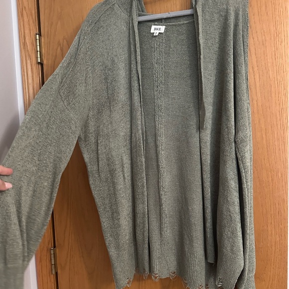 BKE Sweaters - BKE GREEN CARDIGAN